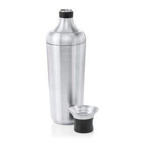 OXO Steel Cocktail Shaker leak-proof seal close-up shows dual silicone gaskets.