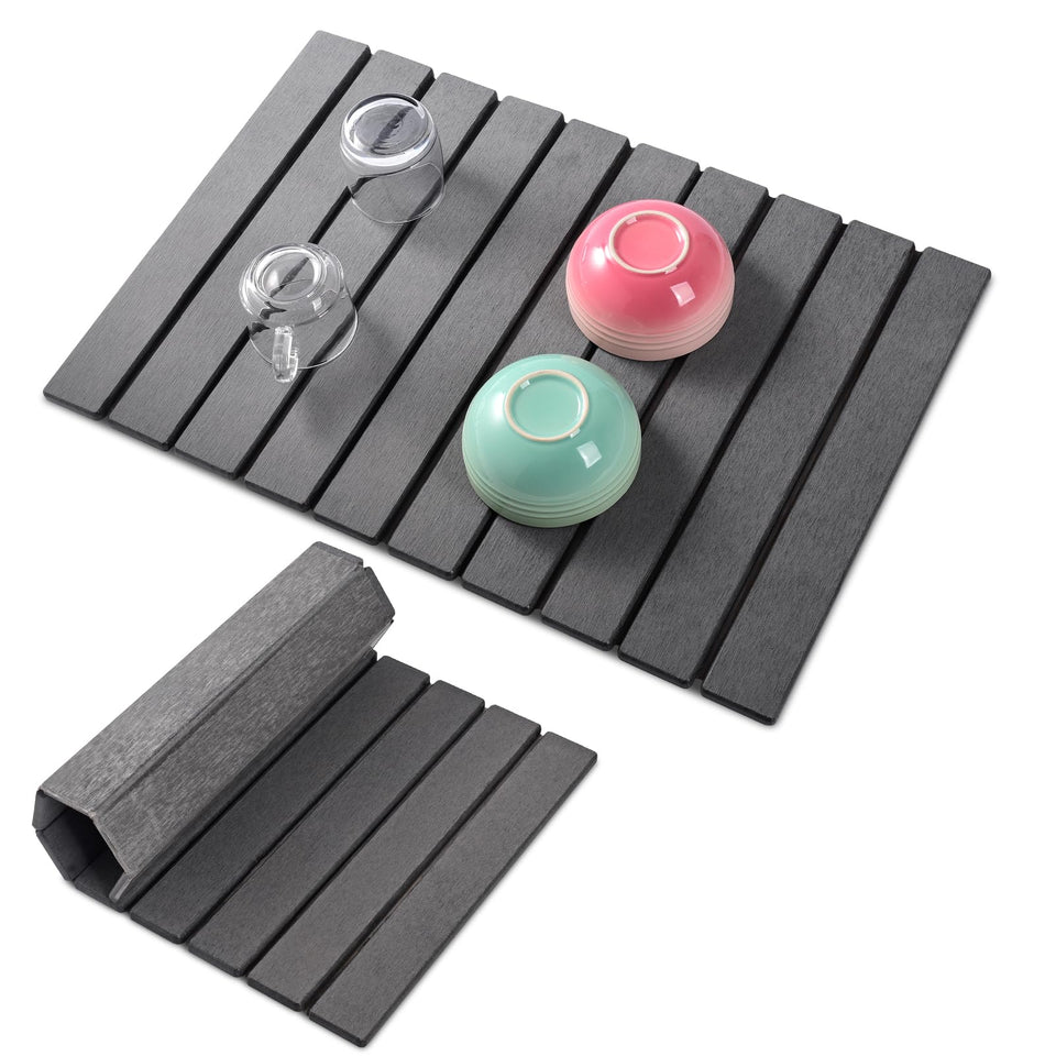 Oxydrily stone drying mat showing rapid moisture absorption for kitchen utensils