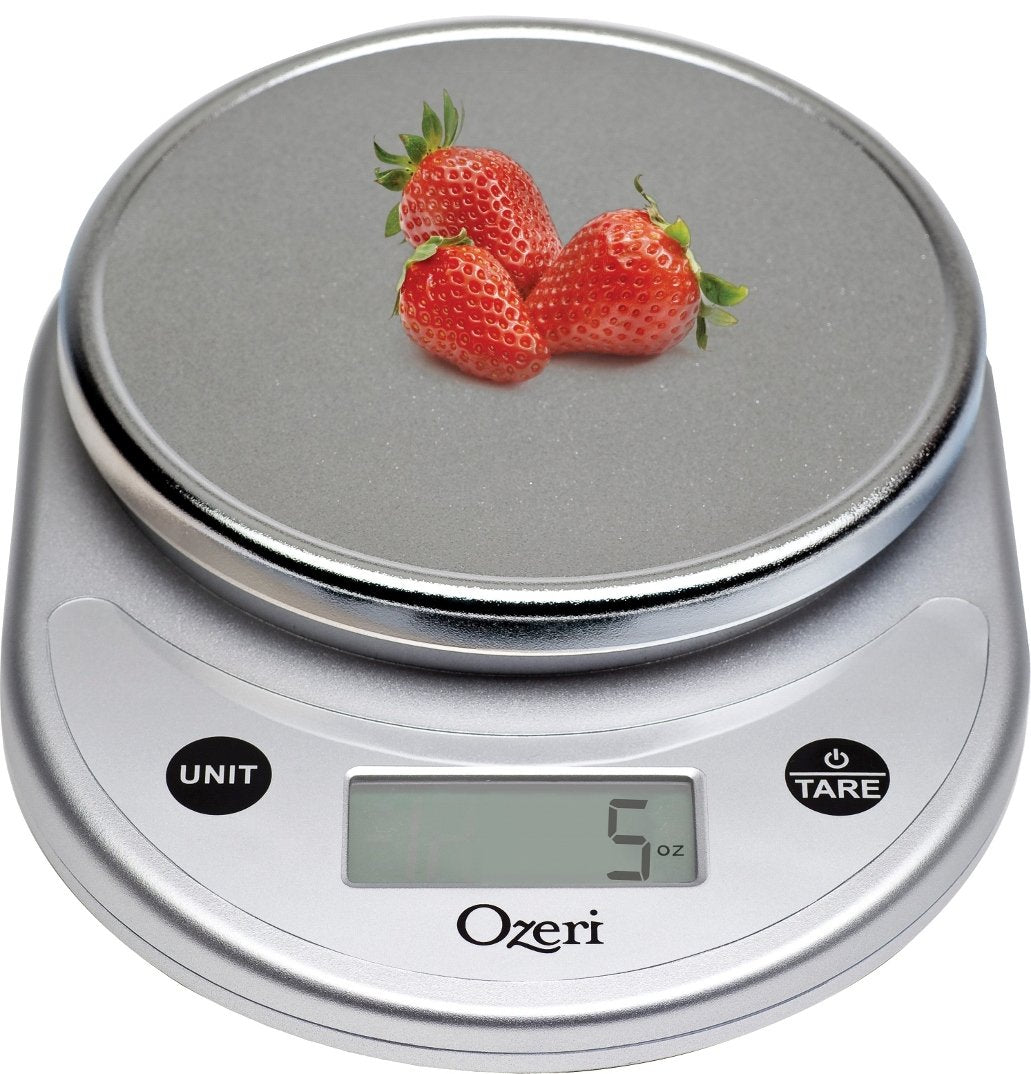 Ozeri Pronto battery compartment with two included batteries