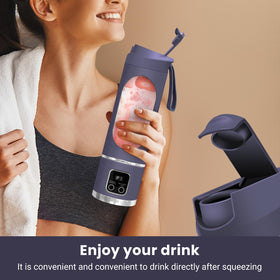 Pakay portable blender package includes blender, USB-C cable, and user manual.