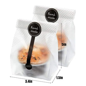 Palksky 200 black stickers for labeling baked goods.