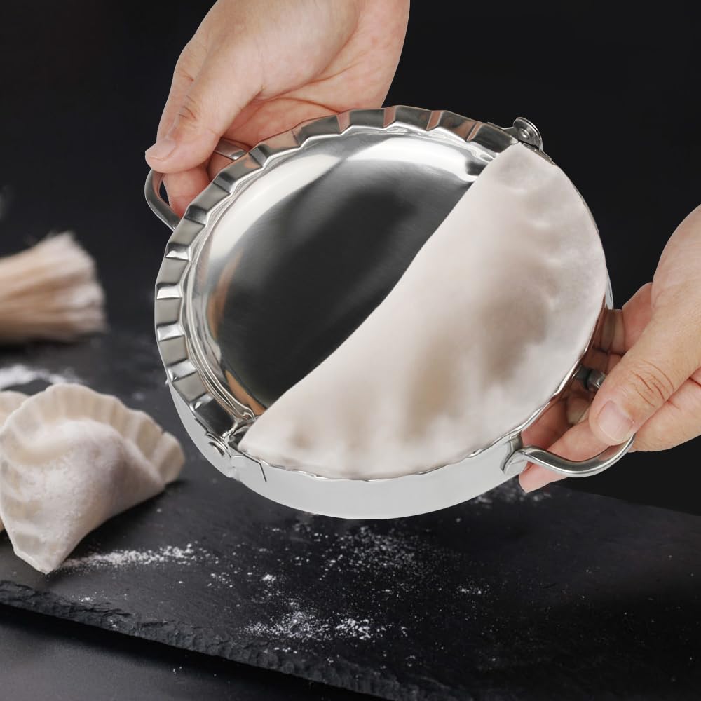 PAMISO large empanada press sealing edge delivers tight, even seals