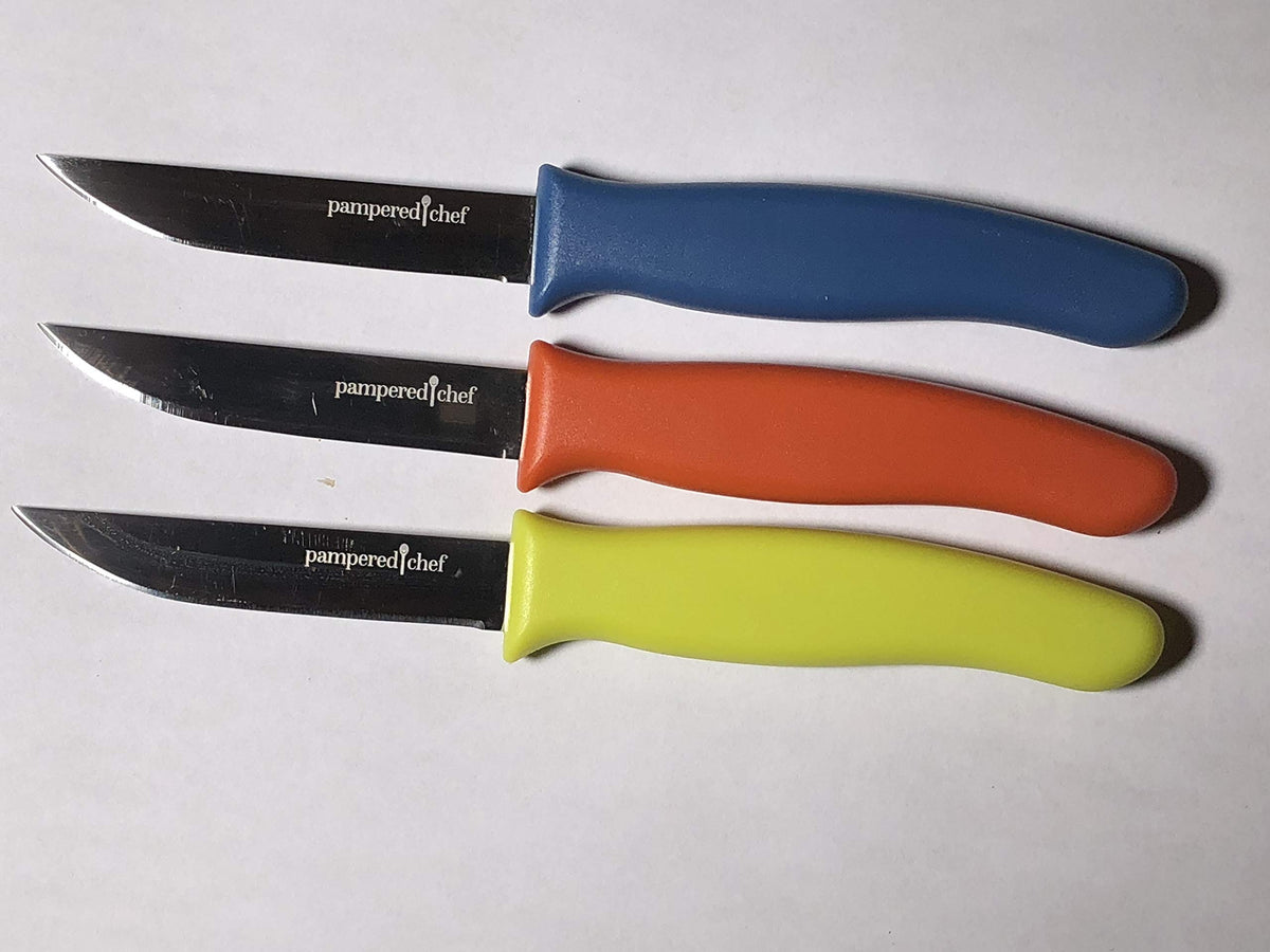 Pampered Chef paring knife set showing all knives aligned for versatile prep
