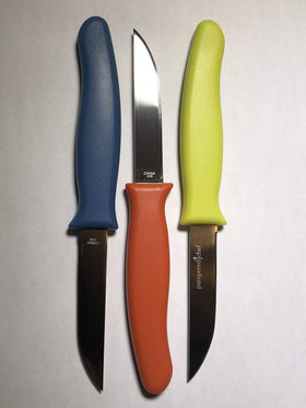 Close view of Pampered Chef knife handle showcasing comfortable grip