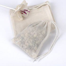 Pangda drawstring bags close easily for quick sealing.