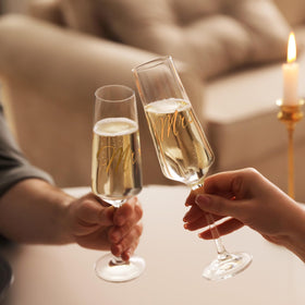 PARACITY bride and groom glasses ideal for toasts during celebrations.
