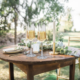 PARACITY crystal stemware for weddings adds timeless sparkle to tables.