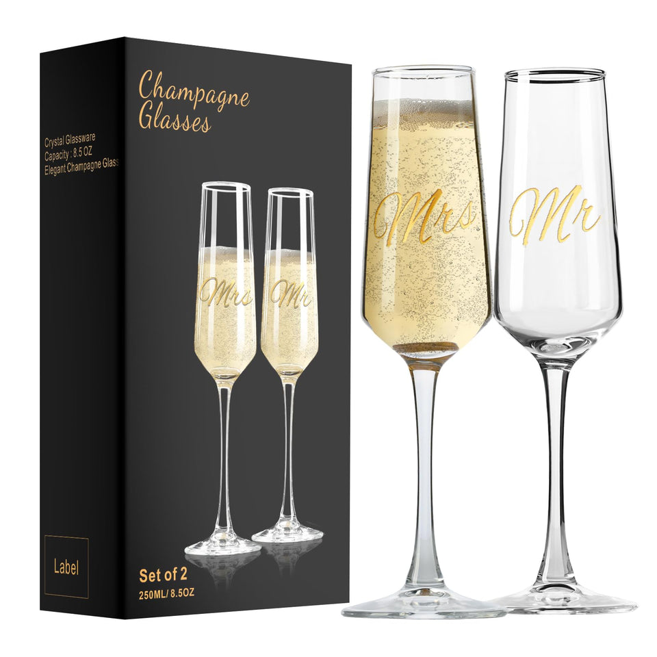 PARACITY Mr and Mrs wedding champagne flutes ensemble for elegant toasts.