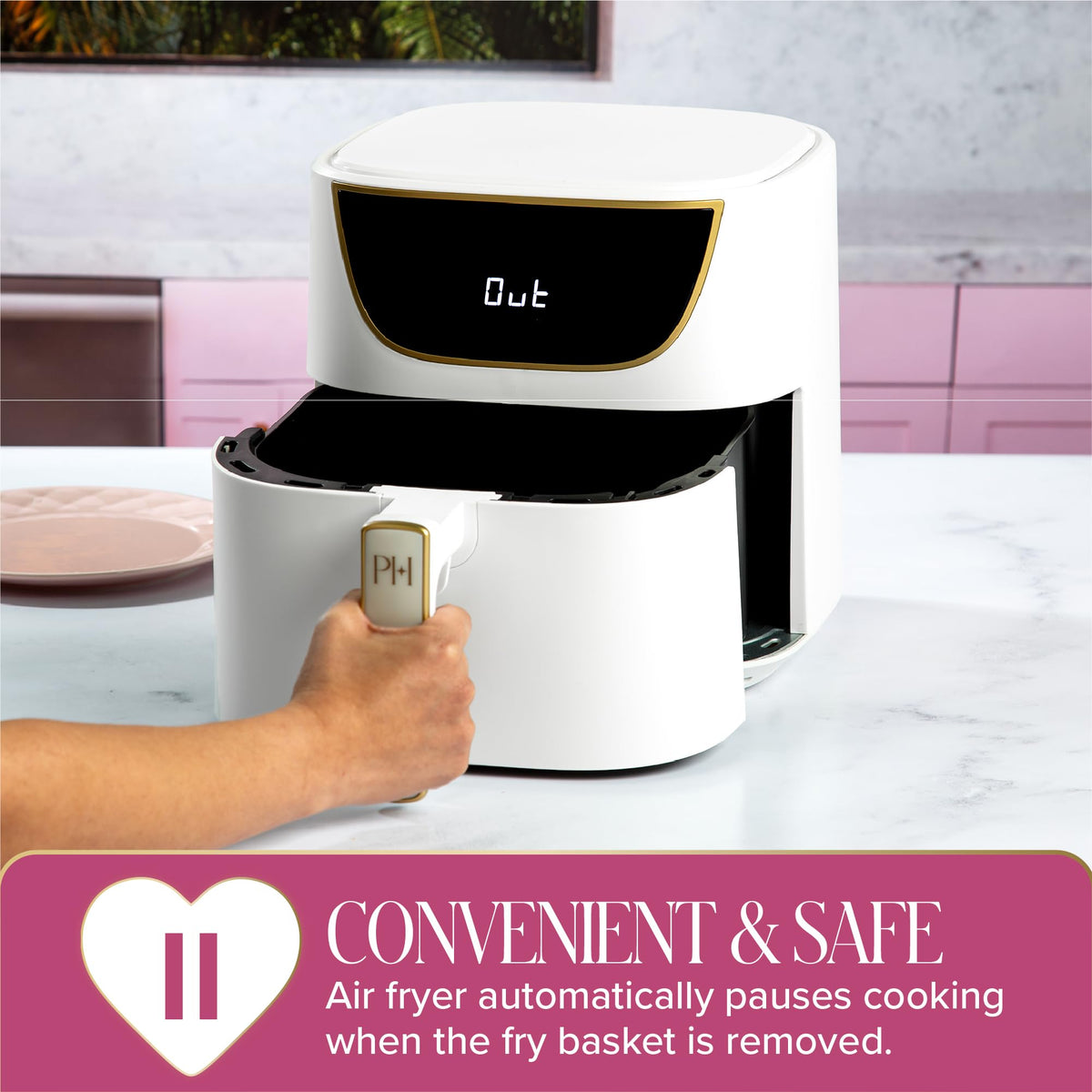 Paris Hilton Air Fryer in-use fries illustrating quick crisp results