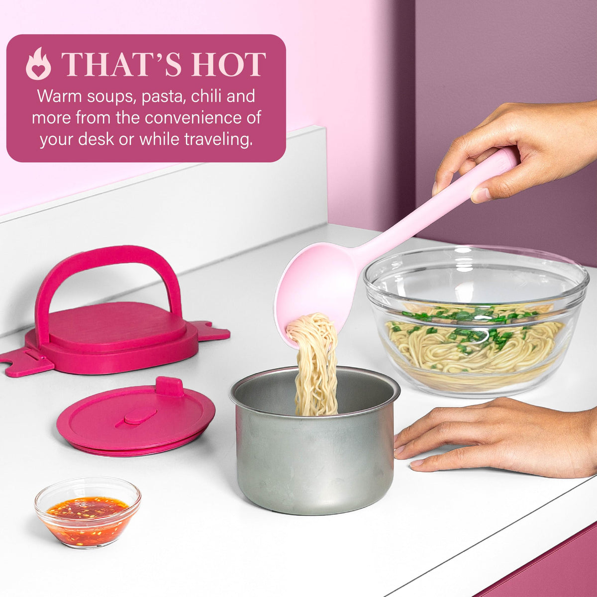 Paris Hilton Electric Lunch Warmer removable-inner-dish simplifies cleanup and serving.