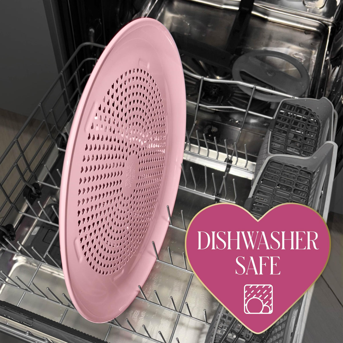 Paris Hilton pizza pan handles high heat up to 425°F for crisp results.