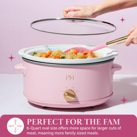 Paris Hilton slow cooker with tempered glass lid providing clear visibility while cooking.