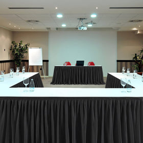 PARTISKY stain-resistant finish helps keep looks clean during service