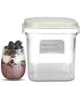 Party Desserts yogurt strainer with lid boosts storage convenience and mess containment