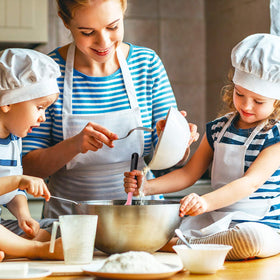 Patelai 2-piece set for cakes and pancakes with durable silicone tools