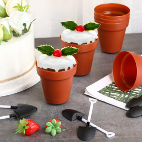 Patelai brown plastic cups ideal for lightweight baking