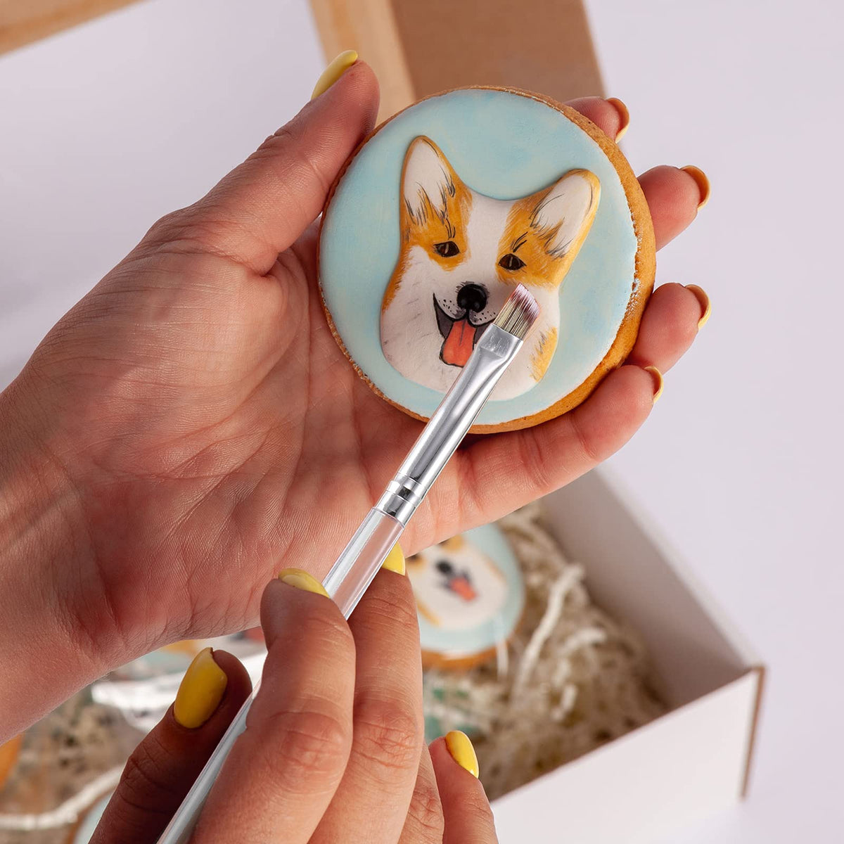 Patelai cookie decorating brushes for clean, even finishes