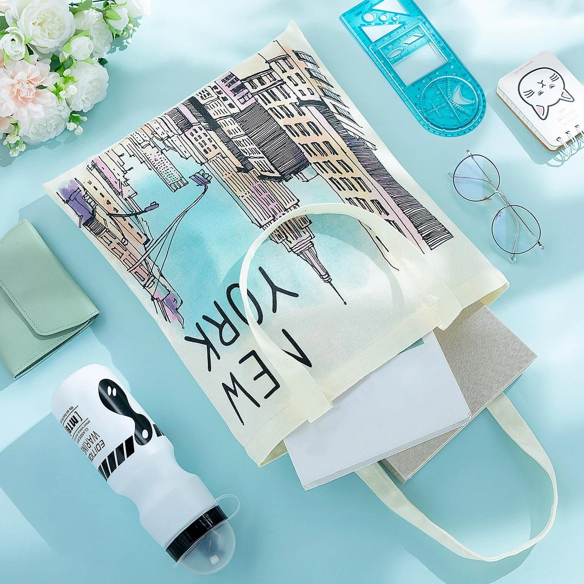 Paterr New York tote ideal gift for travelers and city lovers
