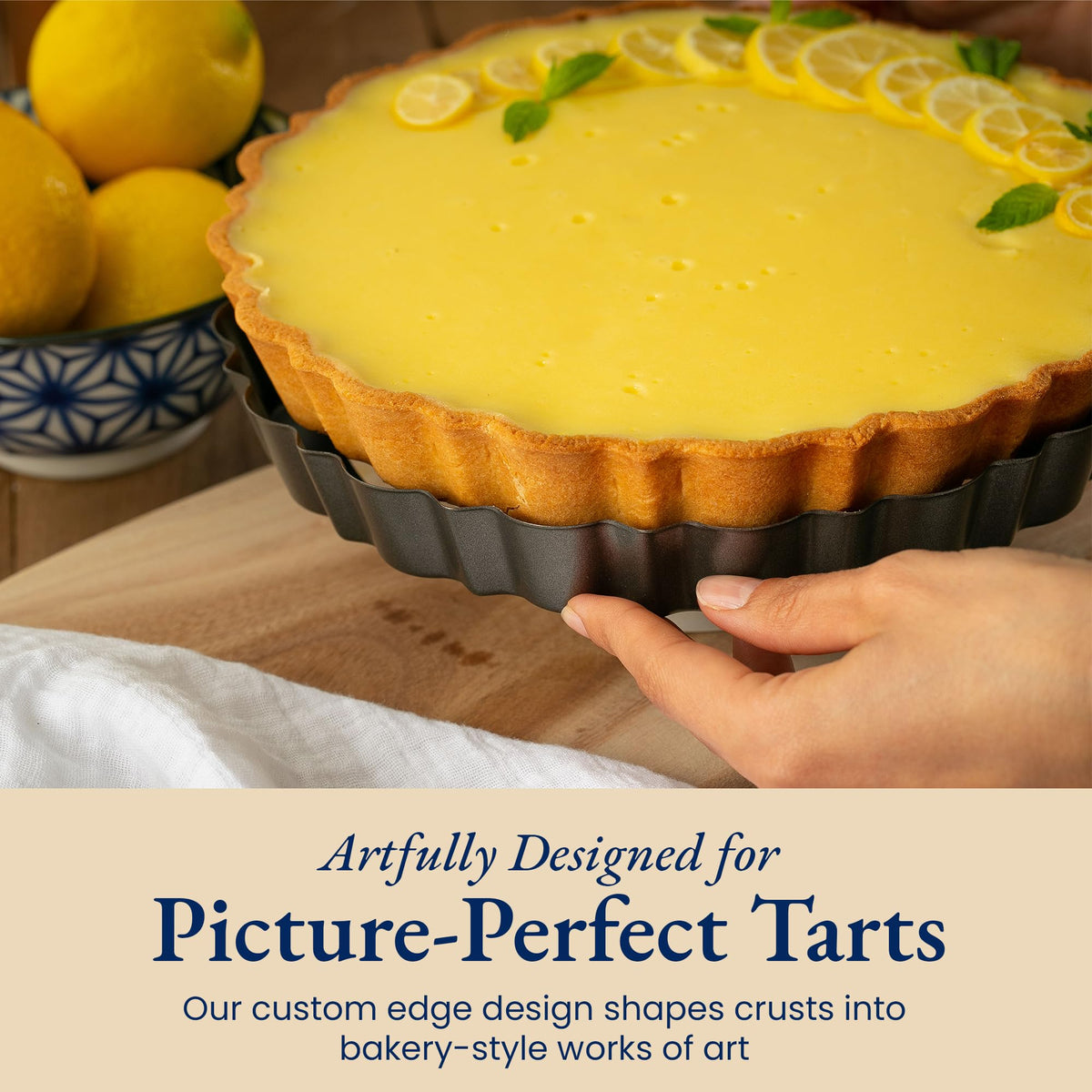 Patz&Patz removable bottom detail on tart pan for easy crust release