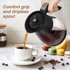 PCTTOIL Ninja carafe with precision spout for drip-free pouring.