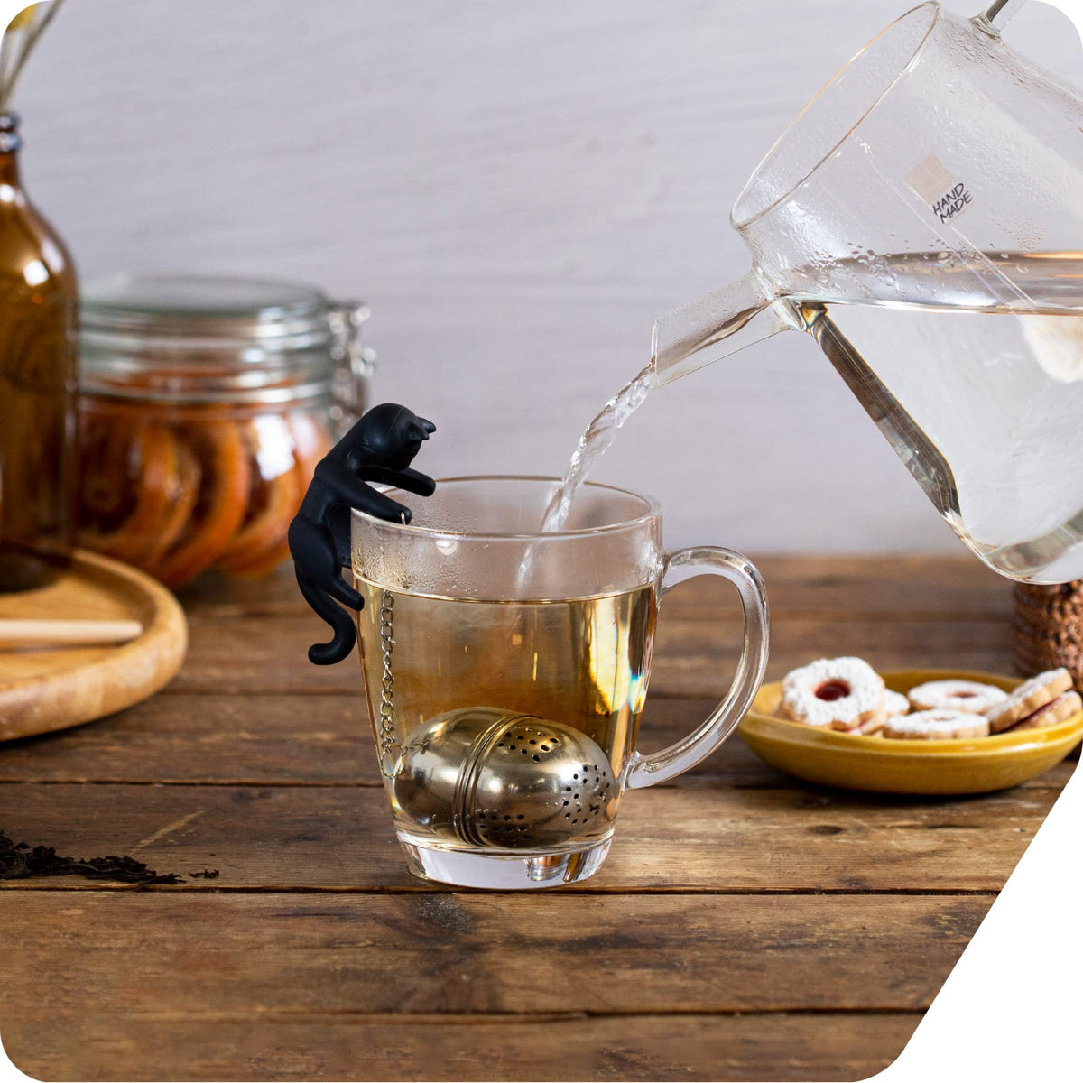 Easy cleaning: PELEG DESIGN Cattea infuser rinses clean after use.