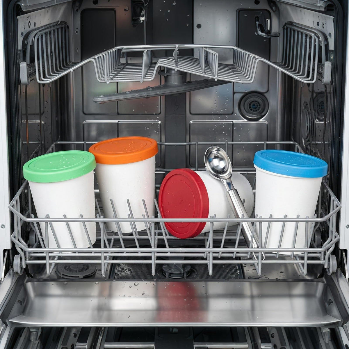 Peohud quart-size container dimensions demonstrating compact design