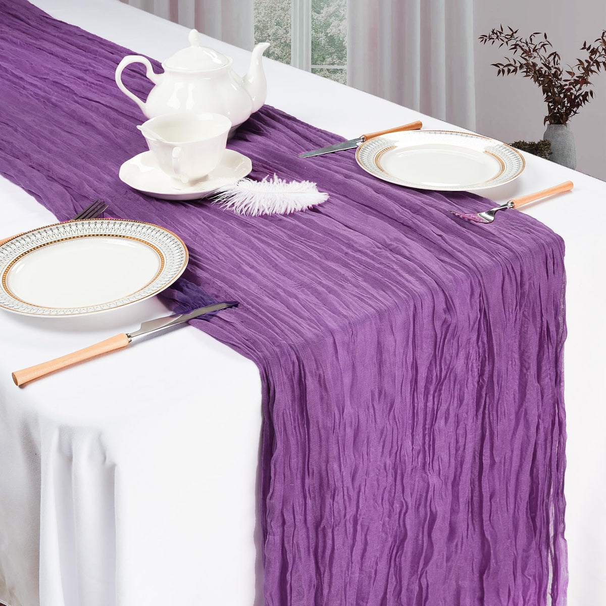 Pepmily dense gauze texture close-up, offering refined tactile appeal.