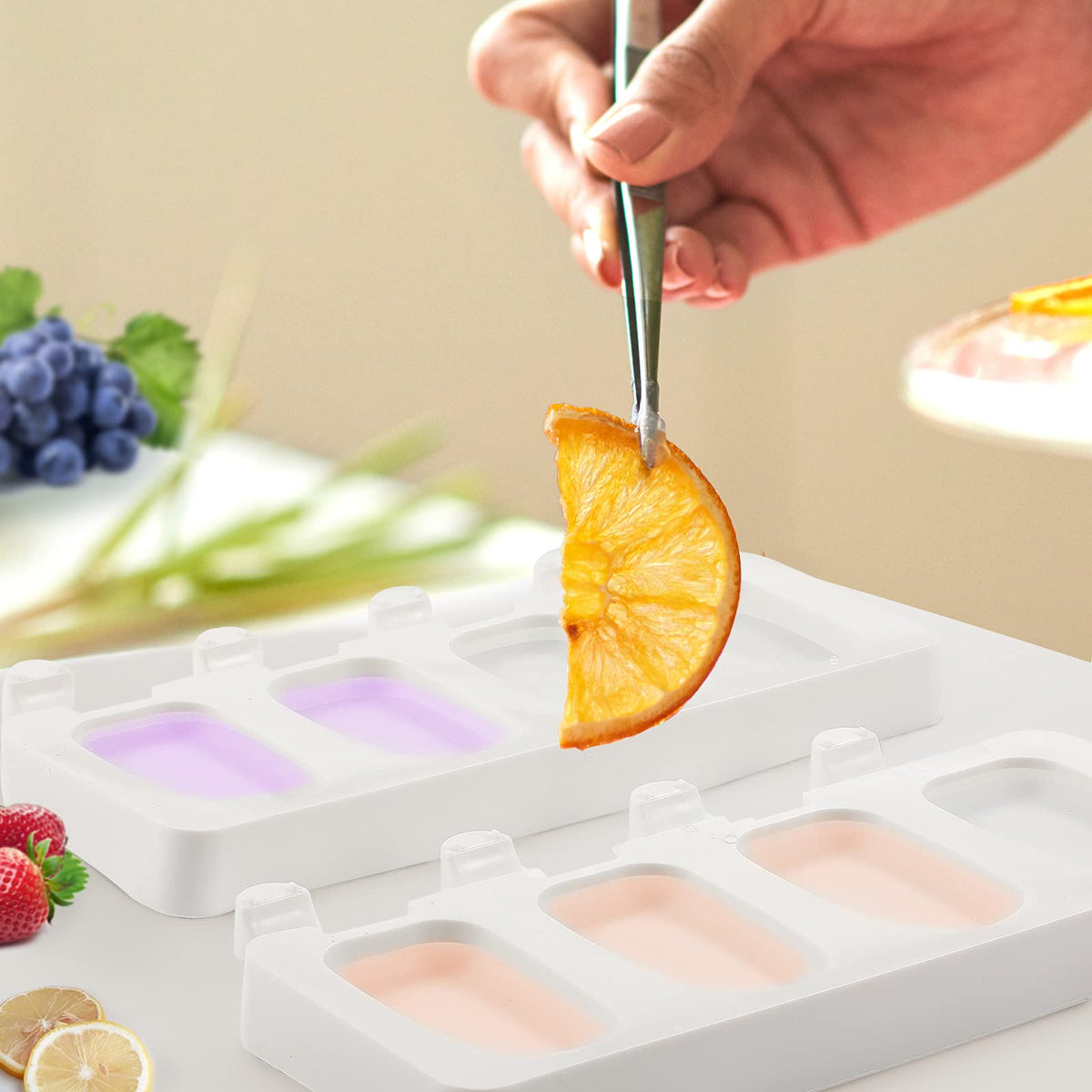 Perthlin 4-cavity mould ideal for kid-friendly desserts and creative snacks.
