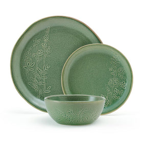 Pfaltzgraff Carrie green all-purpose bowl showing six-inch size and 21-ounce capacity.