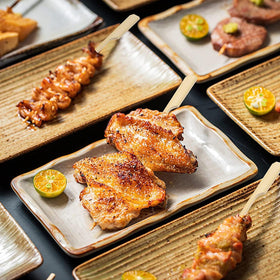 PFIEIFPO square wooden skewers prevent food from spinning during serving