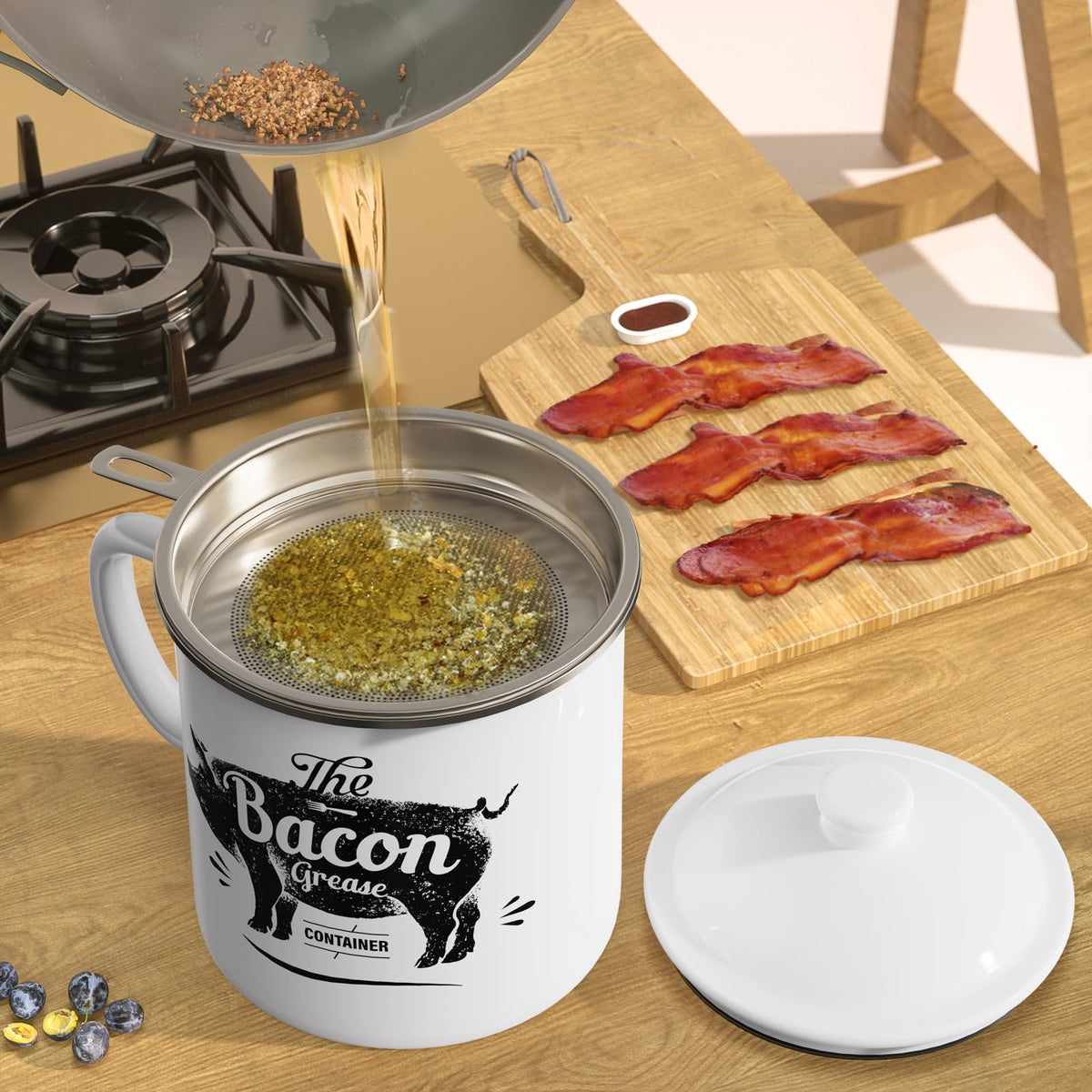 PGYARD removable stainless steel strainer filters bacon grease.