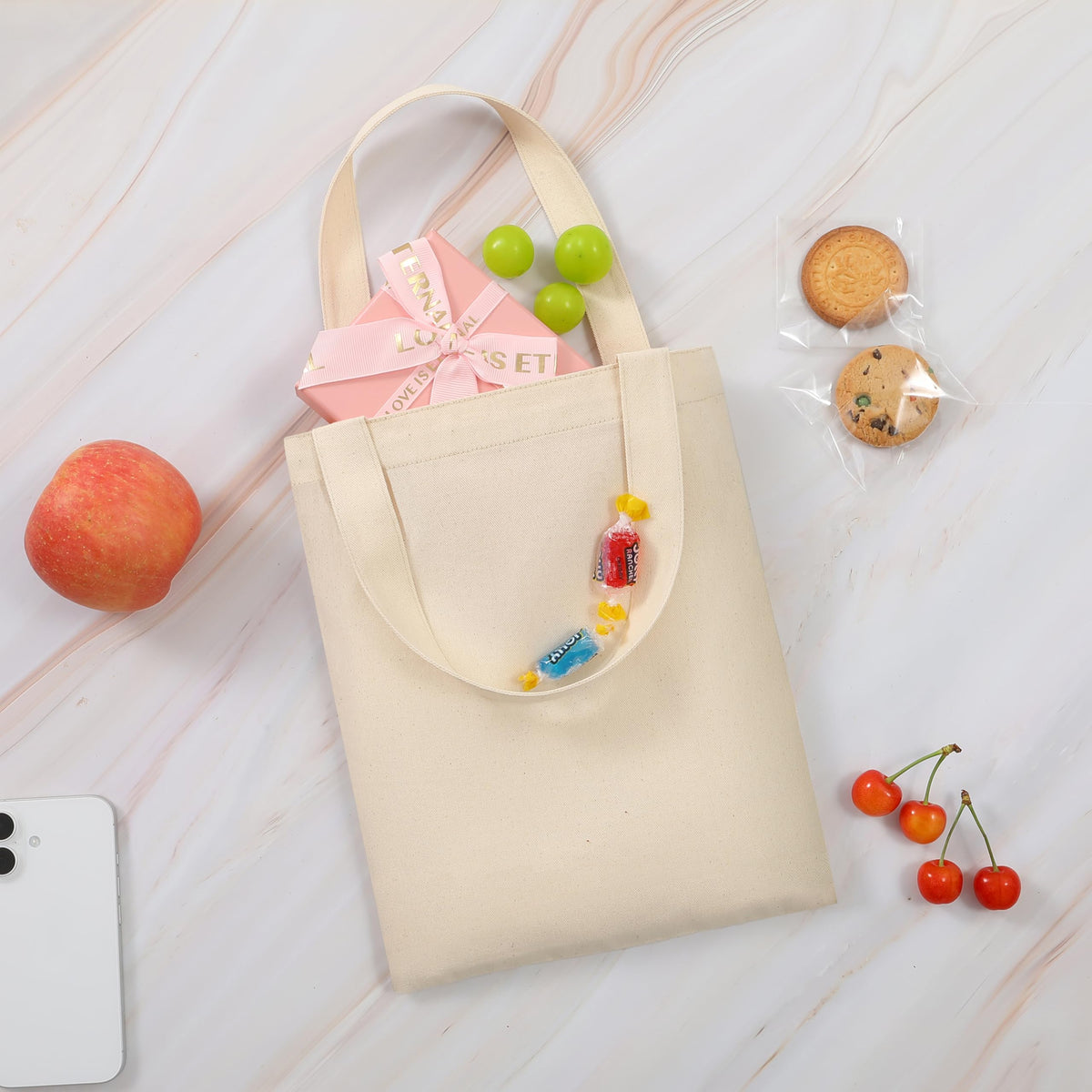 Phicorn tote in party-favor size, easy to carry for guests