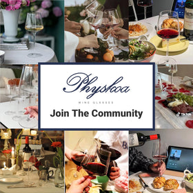 Physkoa royal blue gift box packaging for refined wine gifts.