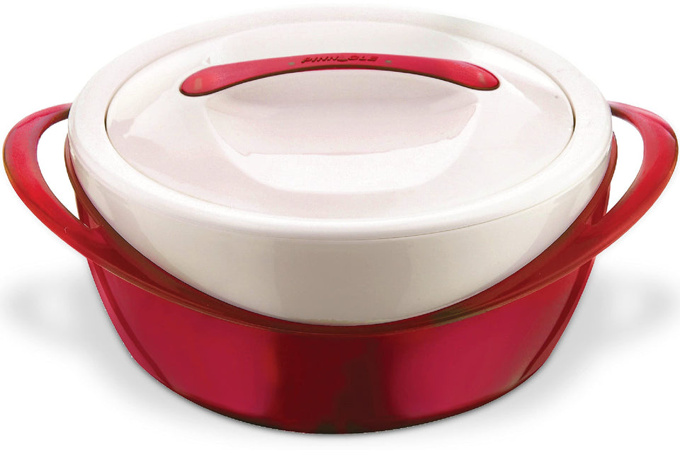 Pinnacle large insulated casserole dish with lid showing 3.6 qt capacity and warmth.