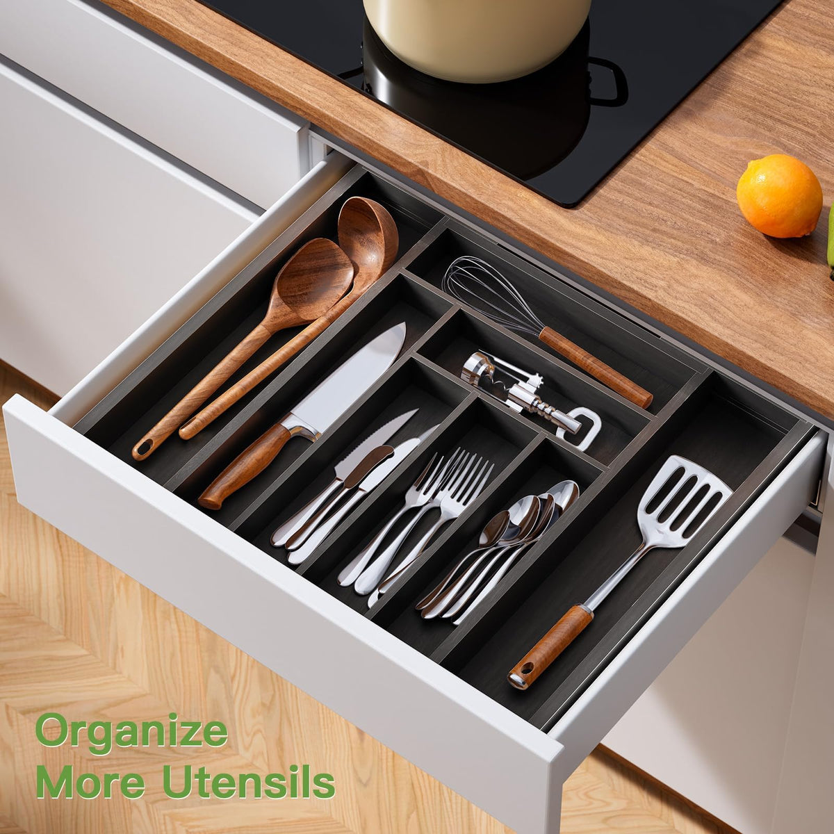 Pipishell easy-clean bamboo tray resists spills and wipes down.