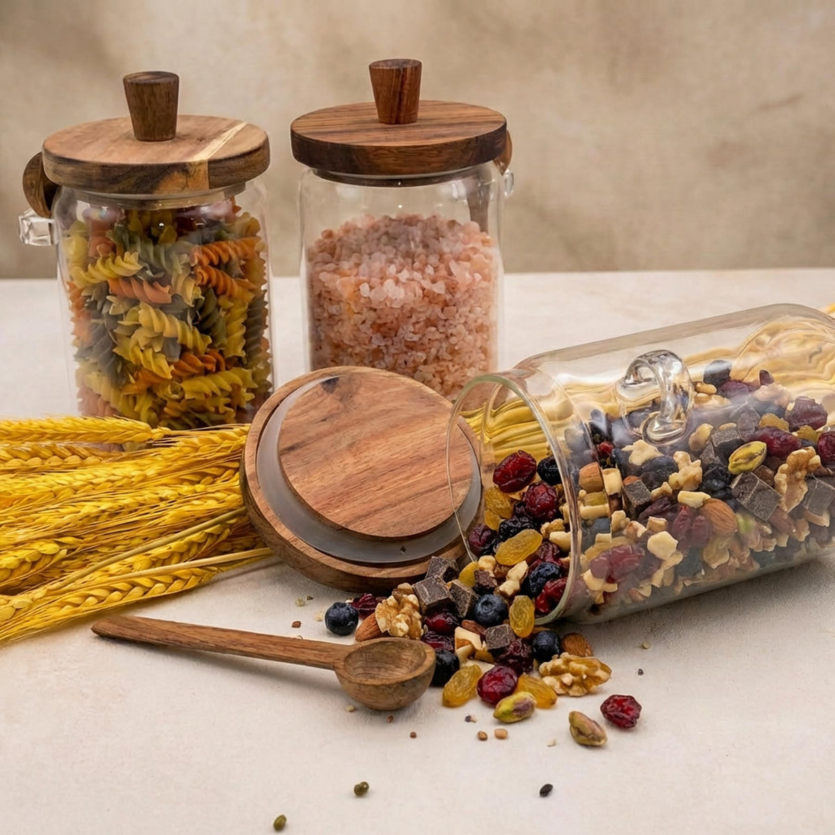Piscepio wooden spoon integrated design makes scooping quick and tidy