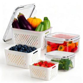 Piszvbej fruit containers with airtight lids preserve freshness.