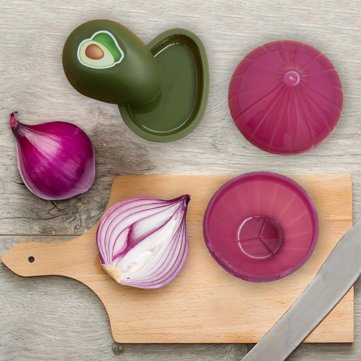 PIVNASY avocado-shaped storage container keeps avocados ripe and protected.