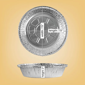 PlasticPro round pan with full curl rim provides sturdy grip.
