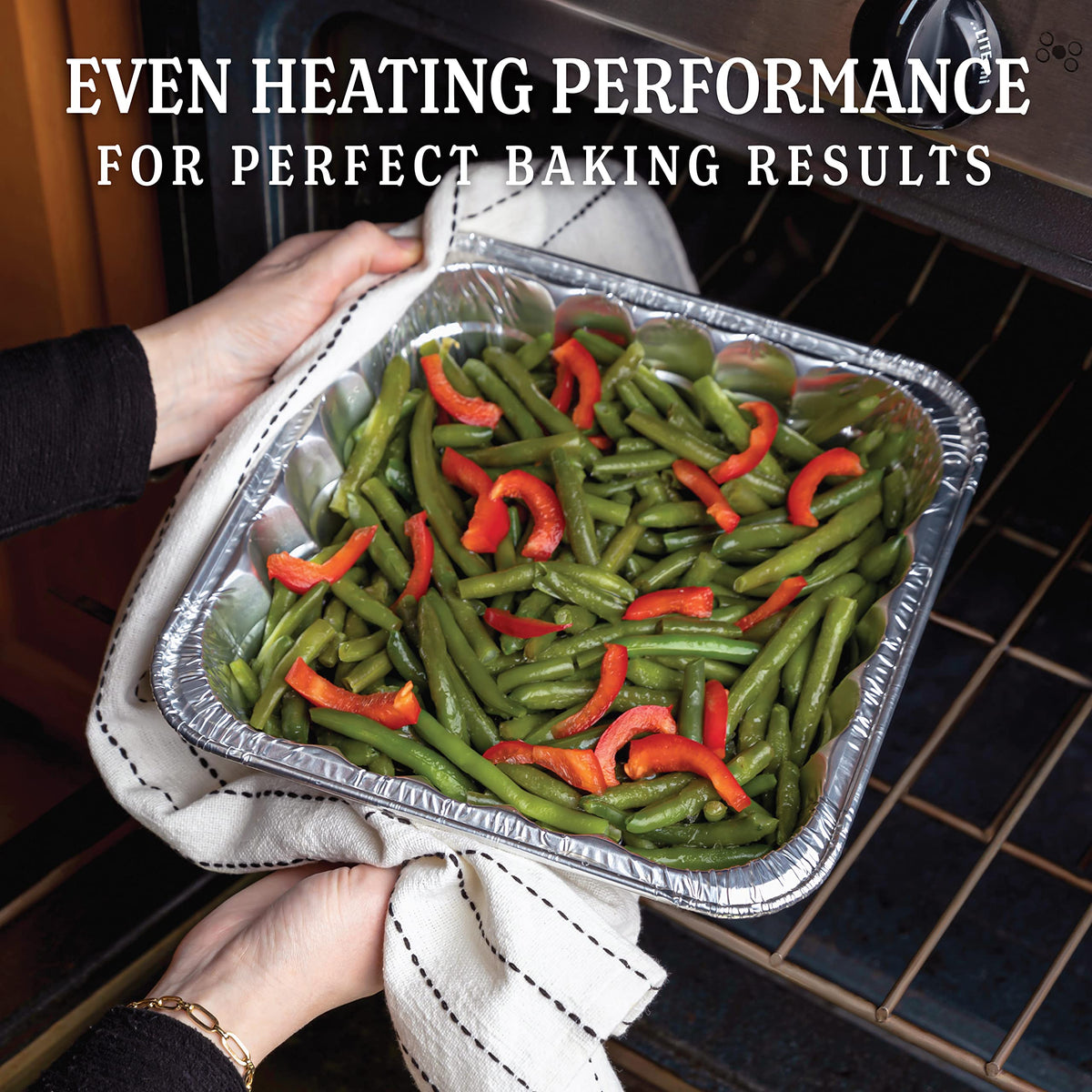 Plasticpro pan edge close-up showing reinforced, sturdy baking surface.