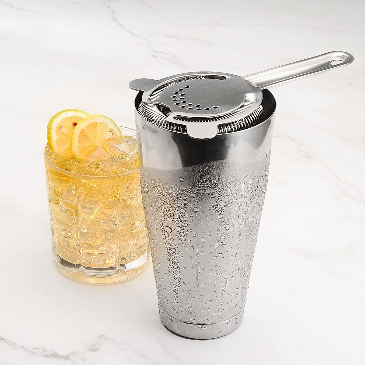 Plat Star shaker in use illustrates smooth pour and reliable control during shakes.