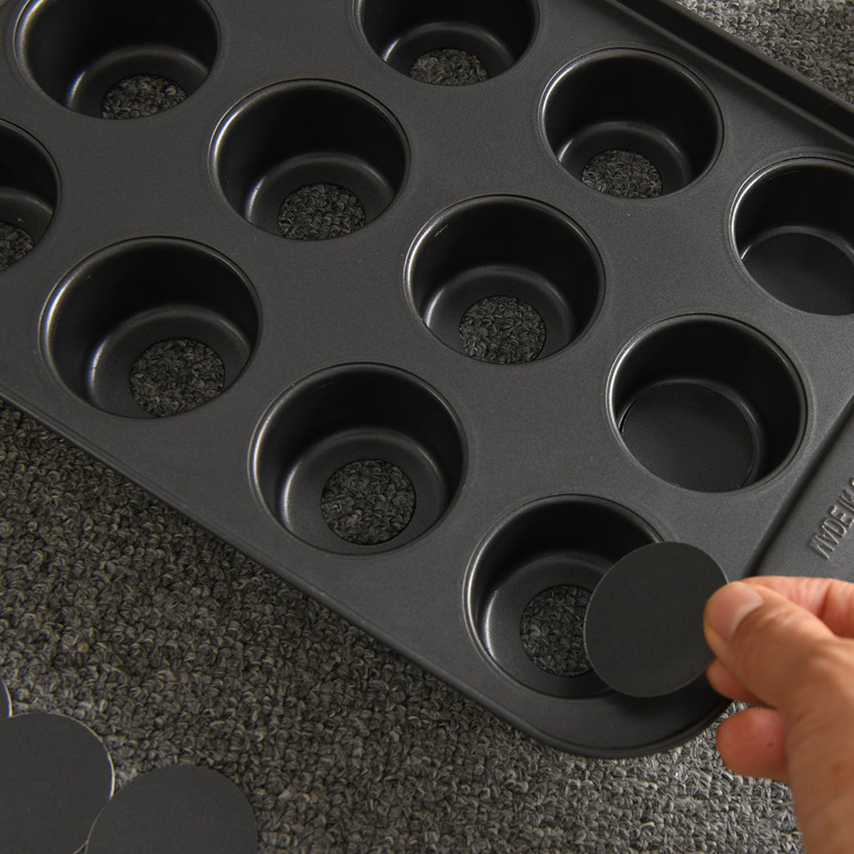 PLAZOTTA mini-pan with 12 cavities ideal for bite-sized treats