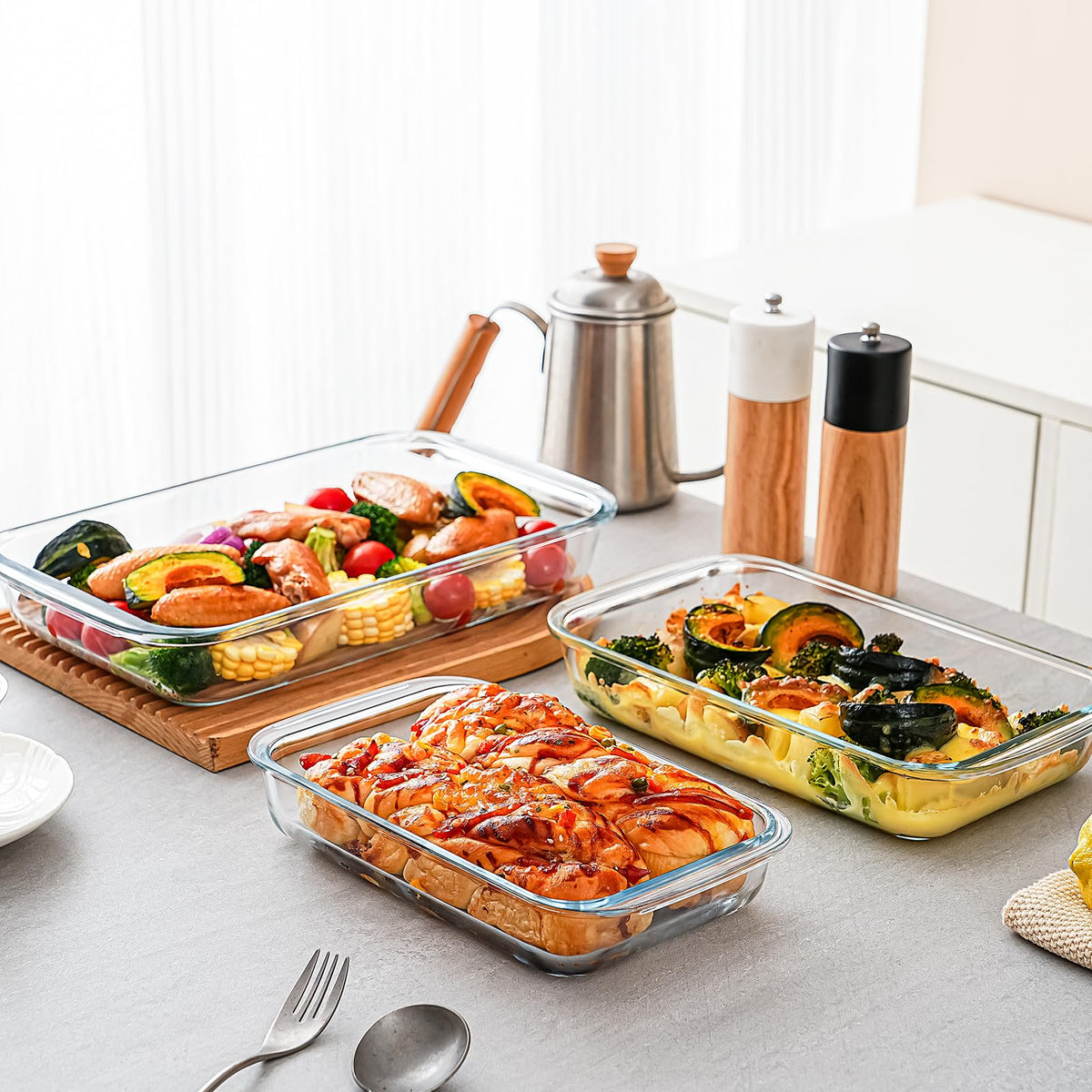 Pmssypl easy-clean glass bakeware, resistant to sticking and staining.