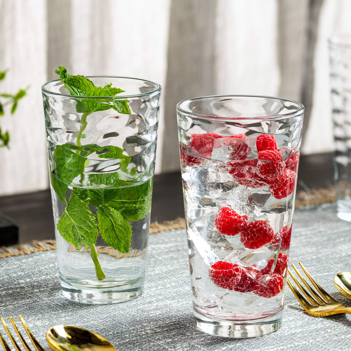 POPLASS Biscayne juice glass display ready for serving