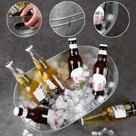 PORPOR BOOYA dual-use tub doubles as flower basket or storage box for events.