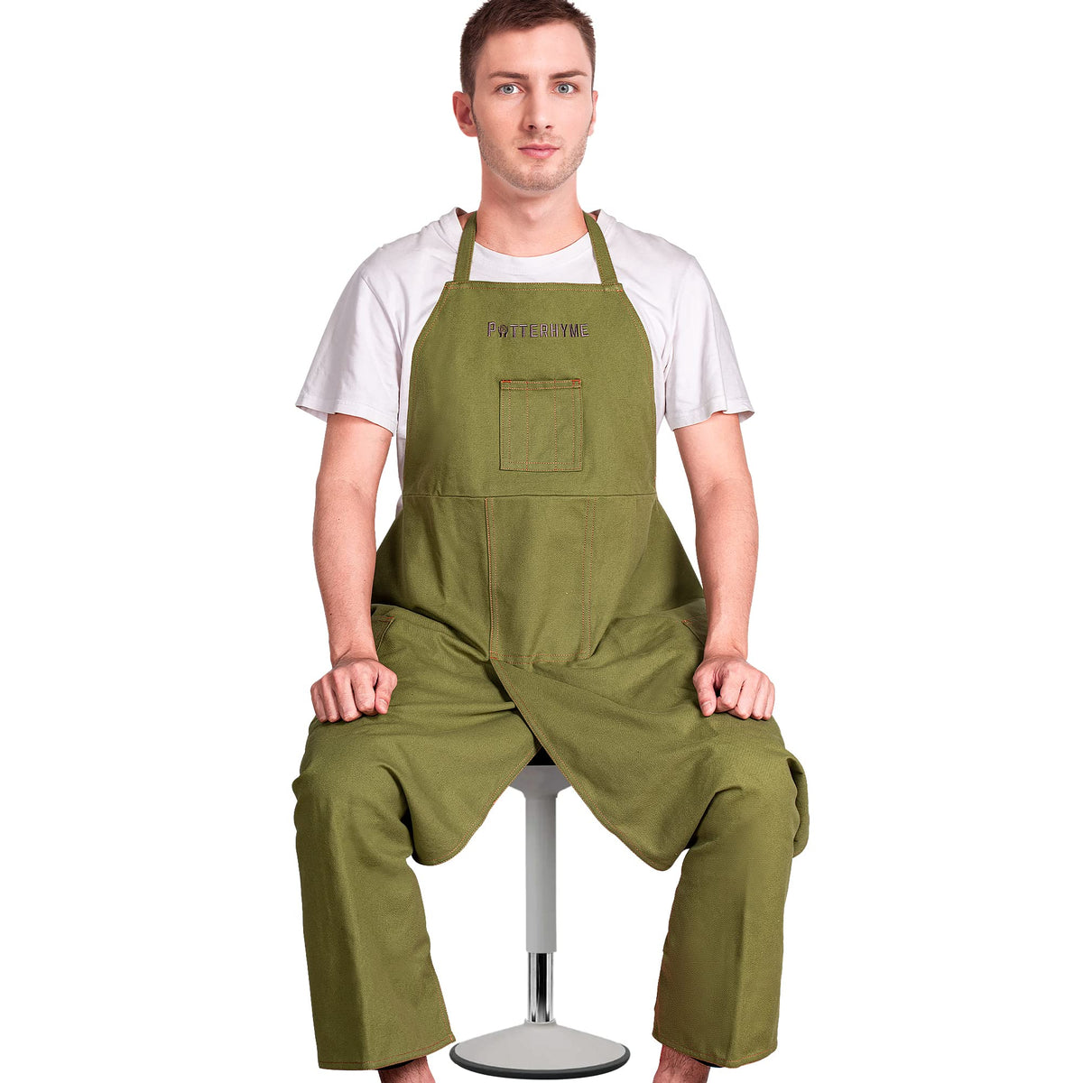 Potterhyme apron shows chest and hip pockets for essentials.