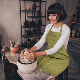 Potterhyme versatile smock suits painting and tattoo artistry.