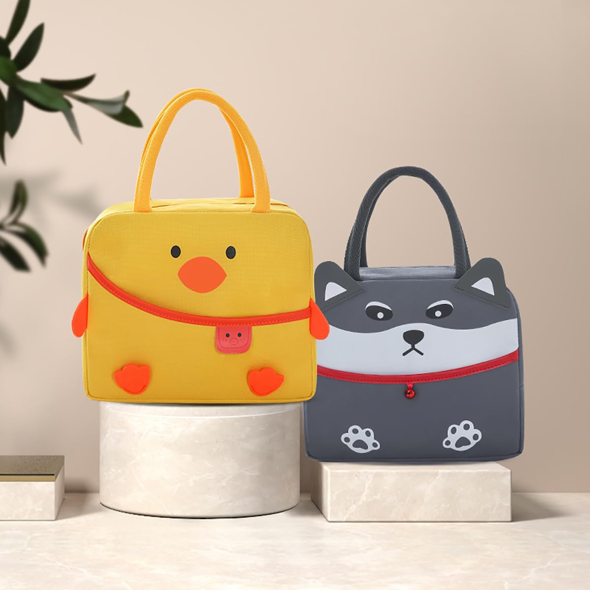 POYIPI travel-friendly lunch bag fits meals during trips and commutes.