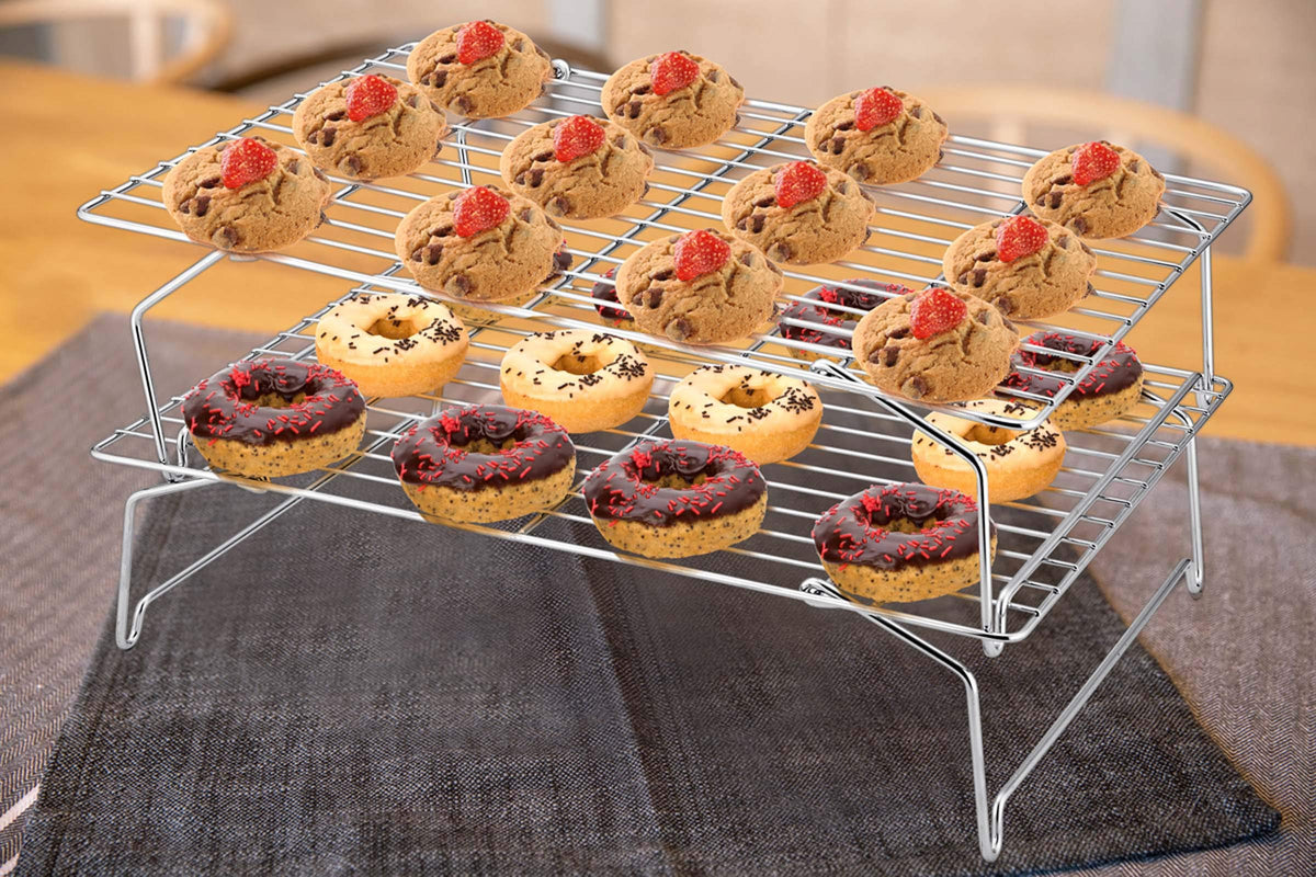 P&P CHEF smooth-edge rack protects hands during handling.