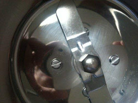 Preethi Eco Twin Jar Mixer Grinder blades close-up show rust-proof stainless steel